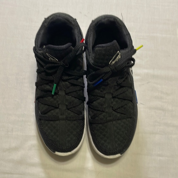 Nike LeBron XVII Low Multi-color CD5007 002 Men's Size 6.5, Women’s 8.5. - Picture 5 of 10